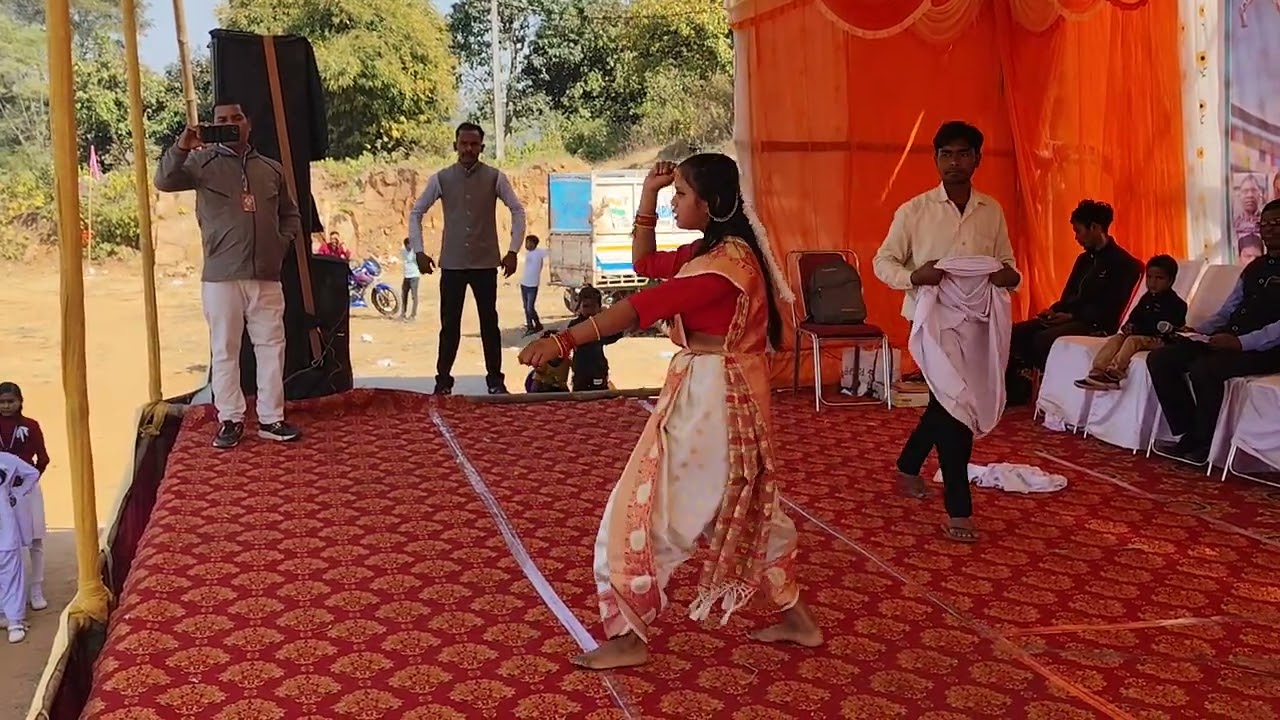 आरम्भ है प्रचण्ड गाने पर ट्विंकल भारती का डांस