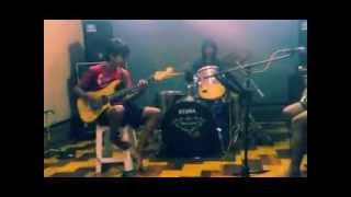 Download Lagu Djoker - Cinta Sebenarnya Official video clip (cover) MP3 Download Lagu Djoker - Cinta Sebenarnya Official video clip (cover) MP3