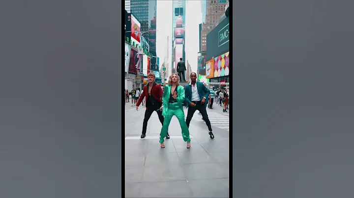 Stayin Alive in Time Square! Vik x Miranda x Bdash