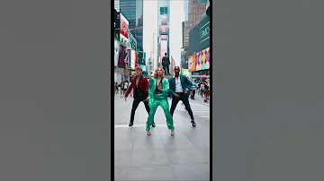 Stayin Alive In Time Square Vik X Miranda X Bdash 