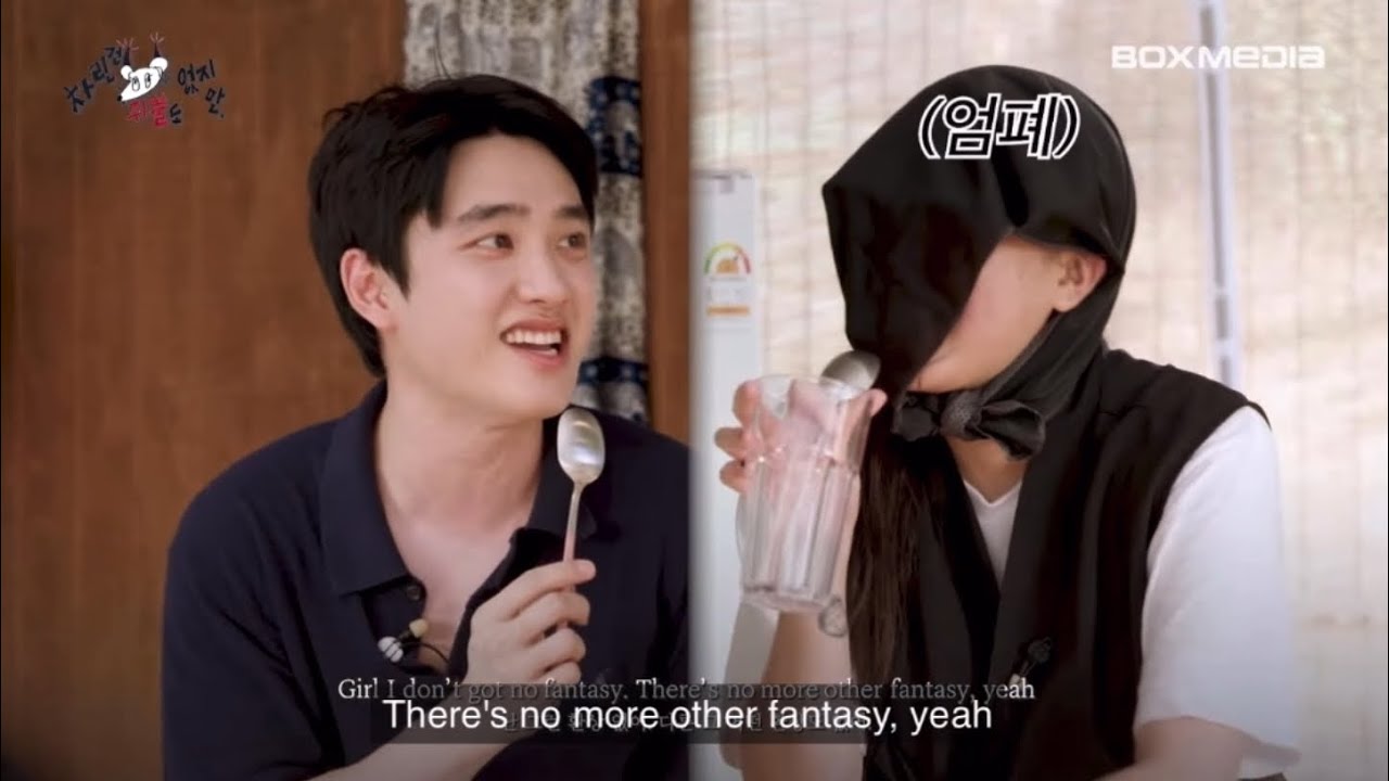 Small Girl” by Lee Youngji (Feat. Doh Kyungsoo) Live Performance - YouTube