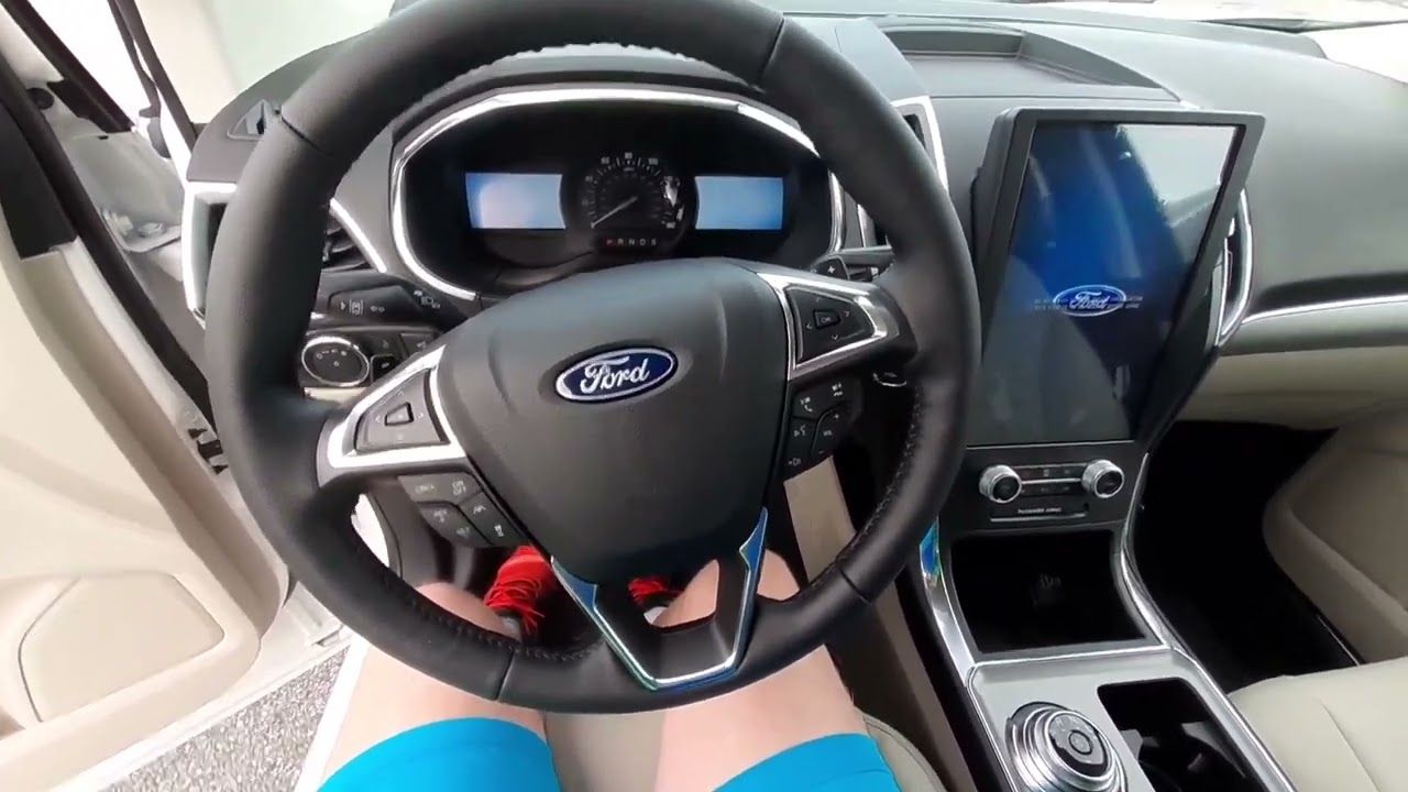 2021 Ford Edge Titanium Horn!