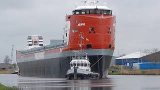 Verwachting Is Dat Ariane Díe Kant Op Gaat, Maar Het Loopt Dus Heel Anders -