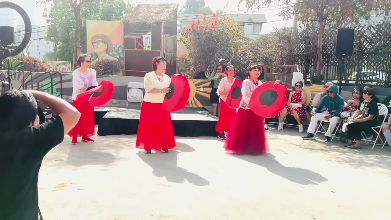 Dalagang Pilipina dance by FYSD @ Cres Go