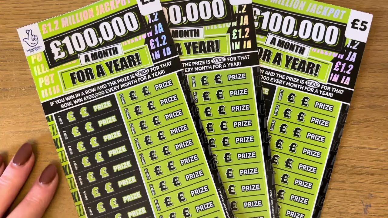 Скретч-карты Национальной лотереи Великобритании номиналом 5 фунтов стерлингов. 100 000 фунтов ст...