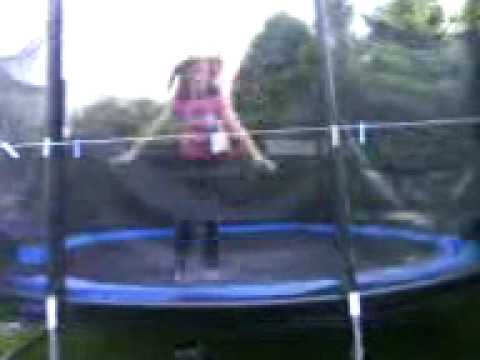 beth doing backflip - YouTube