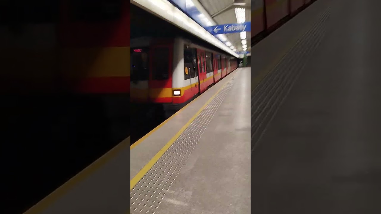 Warszawa centrum 2026 metro M1 do Młociny do Kabaty tym roku teraz część 31 škoda Varsovia nowa 🇵🇱