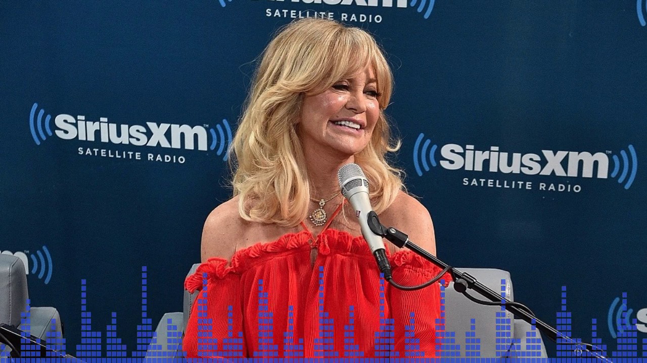 What are Goldie Hawn's thoughts on the Overboard remake?