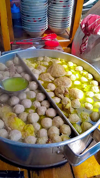 mbakso terenak di kota majenang bakso rusuk surabaya #kuliner #infomajenang #infojateng #indonesia