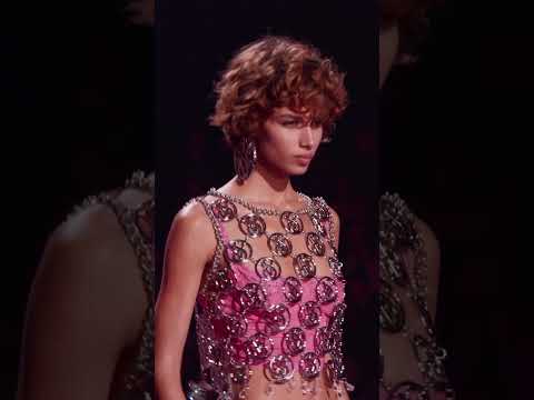 Mathilda Gvarliani left us in a pink-hued daze.