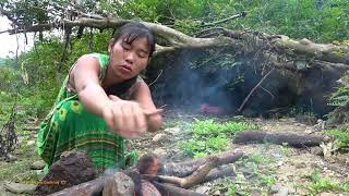 Primitive Life: Smart Primitive Couple Unique Fishing Catch Giant Fish - Cooking Big Fish For Food