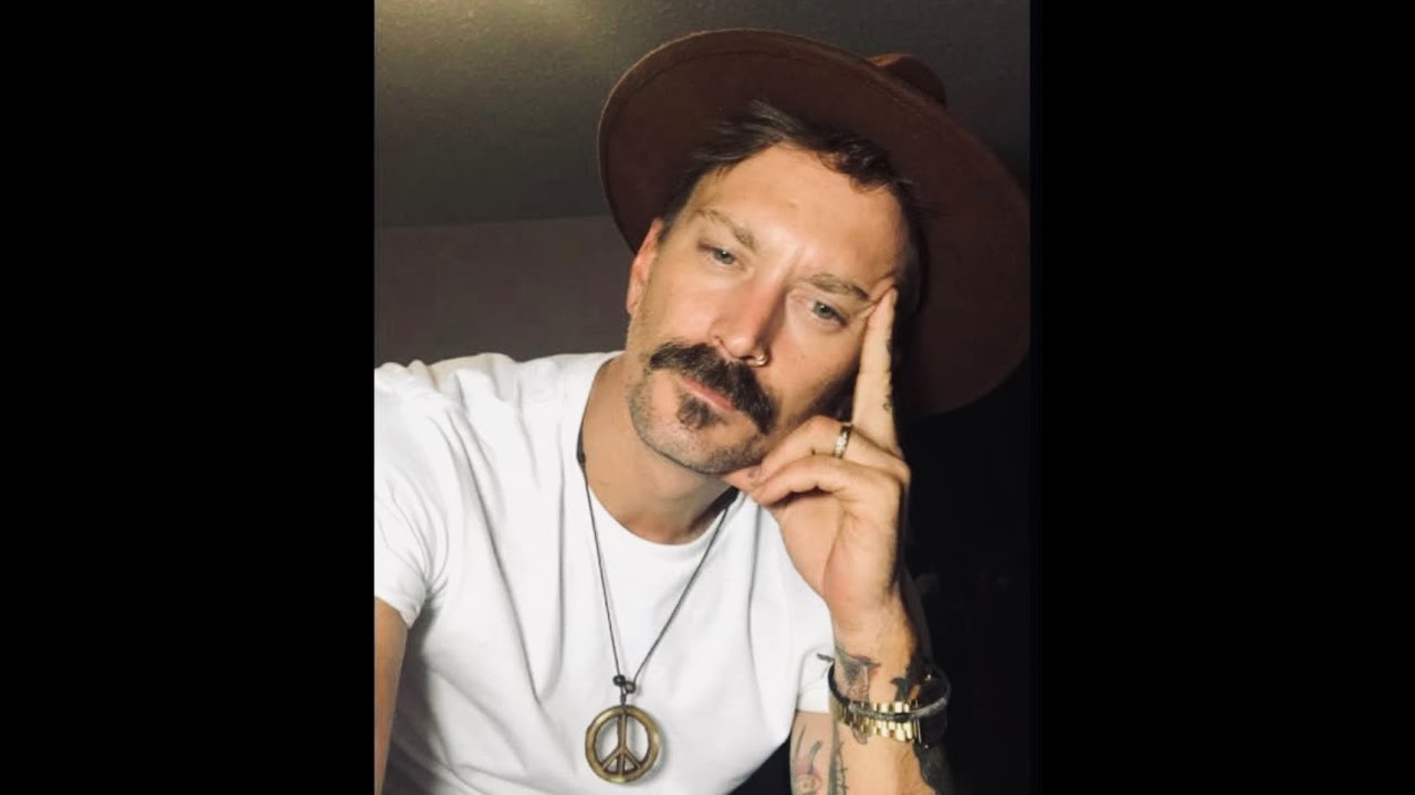 Chat Box With Sam: S1 E13 - Brian Kent