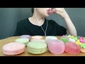 ASMR EATING SOUNDS MACAROONS MOCHI RICE CAKE GRAPES GREEN TEA VANILLA STRAWBERRY CHOCOLATE FLAVOR