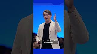 AI won't replace data analysts, it will turn them into agentic architects.