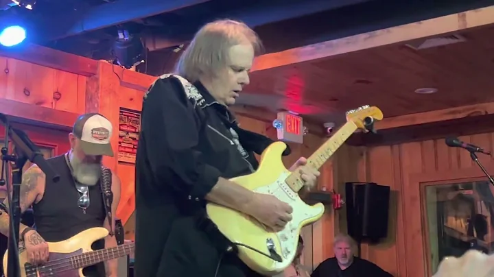 Walter Trout. Daryls House 3/31/22 Ordinary Madness