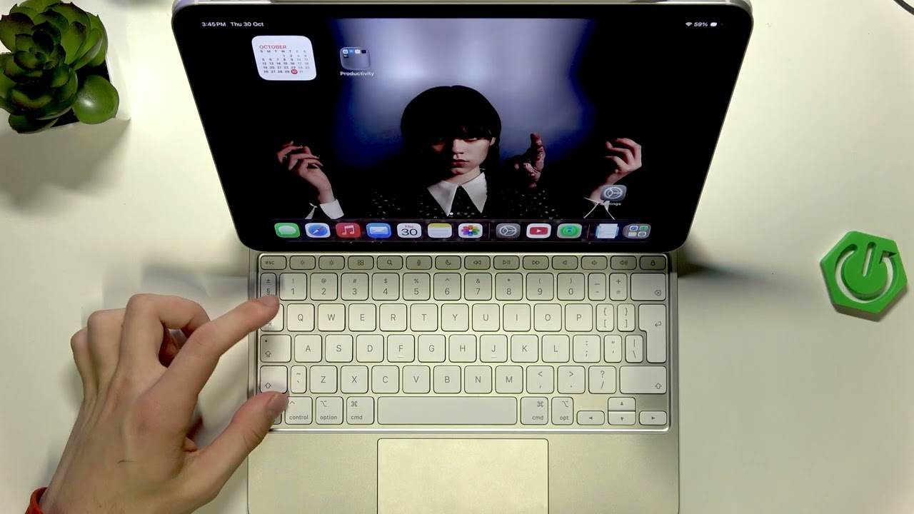 APPLE iPad 11-го поколения с Wi-Fi и сотовой связью — 10 лучших сочетаний клавиш