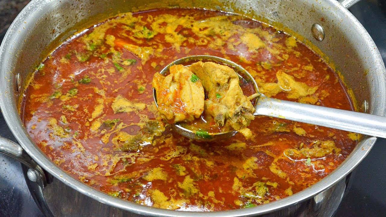 चिकन रस्सा बनवताना हे मिश्रण नक्की वापरा, चव अशी की तुम्ही थक्क व्हाल! | Chicken Rassa