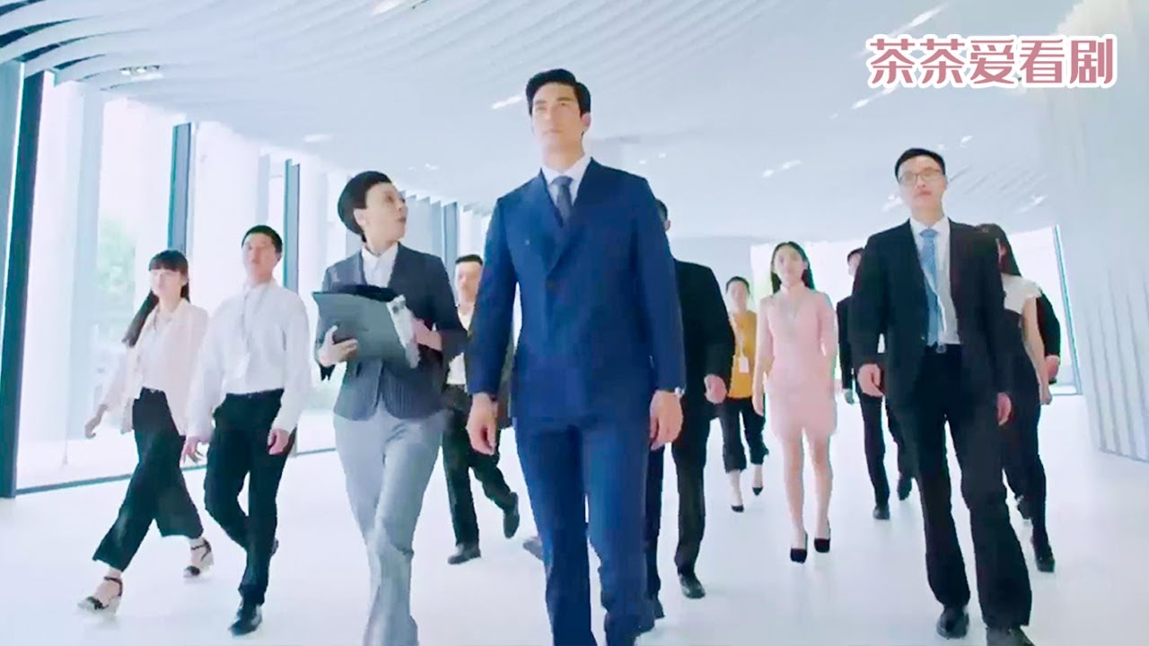 Генеральный директор охраняет свое тело, как нефрит, ожидая своей невесты в течение двух лет