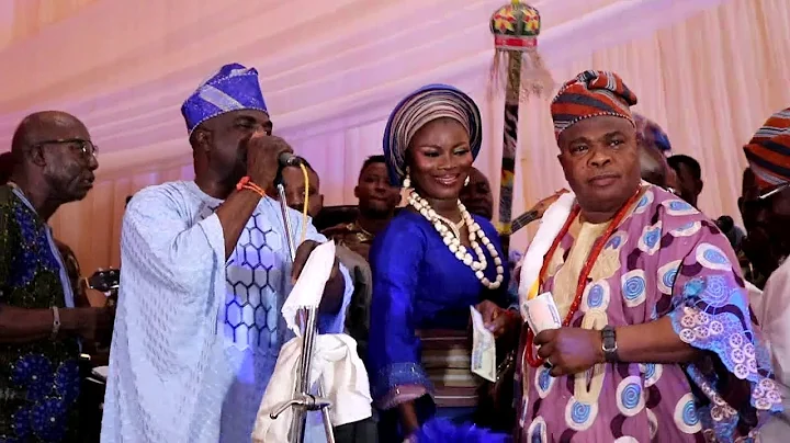 SEE MOMENT ALH.ABASS AKANDE OBESERE PERFORMS AT WEDDING CEREMONY OF ADEOLA & ADEWALE