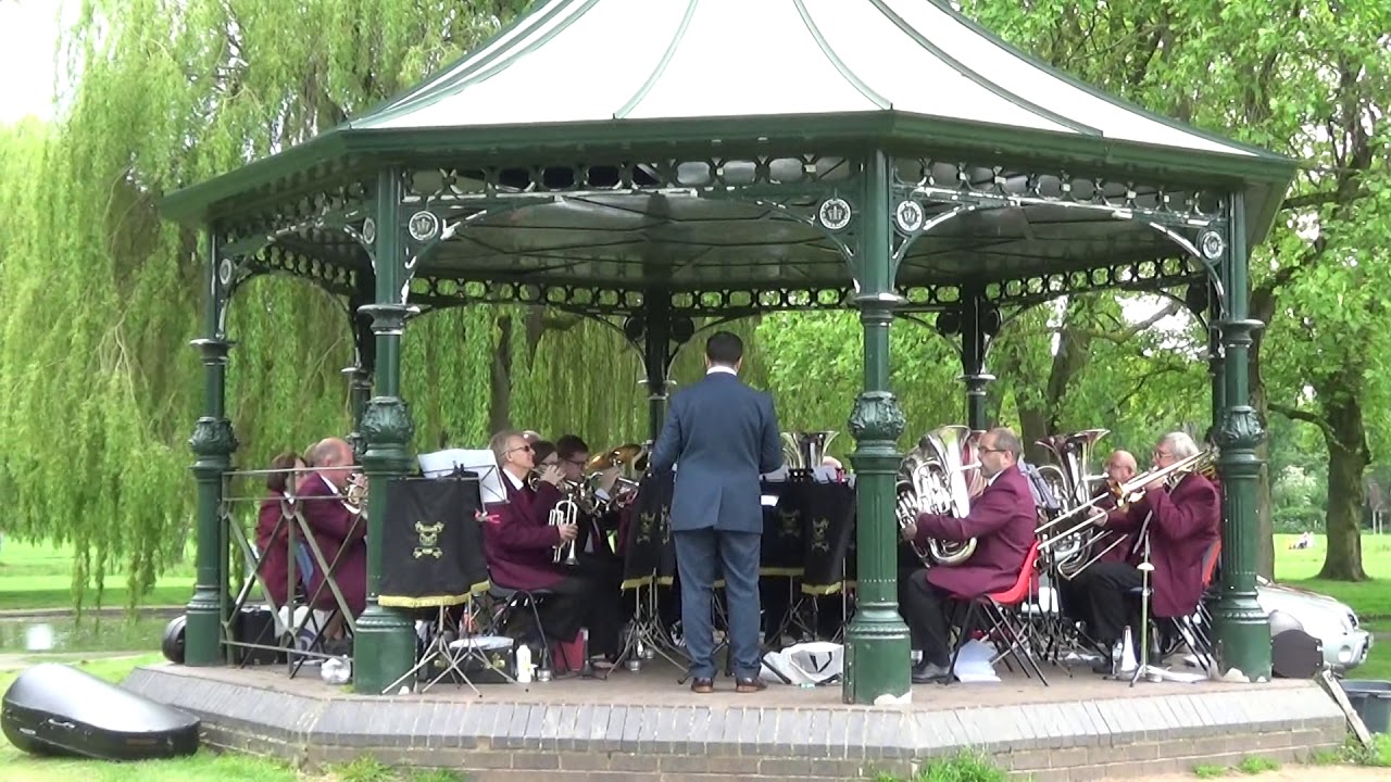 Halesowen Brass Band at Sanders Park performing "Leningrad" YouTube