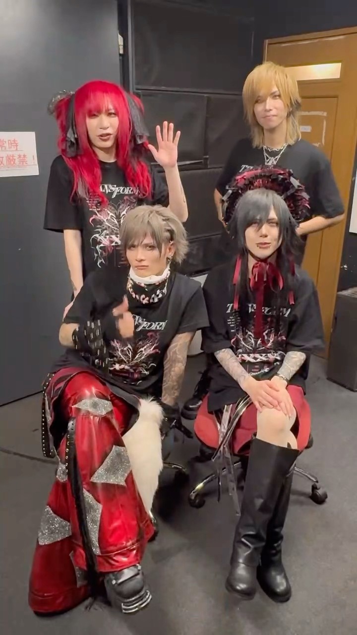 Royz　 V系　ビジュアル系 sddefault.jpg