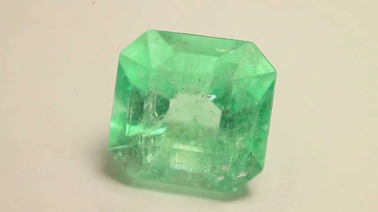 Huge Loose 21.33cts Bright Green Natural Colombian Emerald Gemstone!