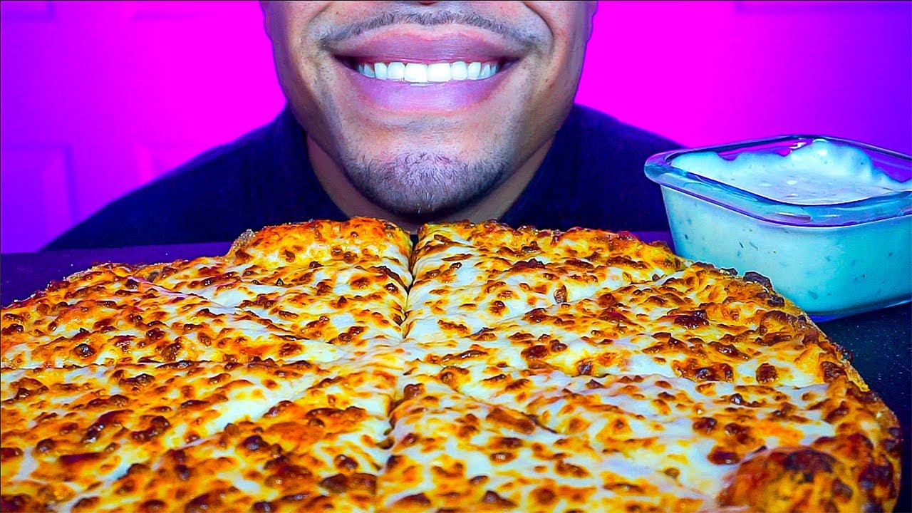 ASMR LITTLE CAESARS CHEESE PIZZA WITH RANCH SAUCE *BIG BITES* EATING SHOW MOUTH SOUNDS JERRY MUKBANG