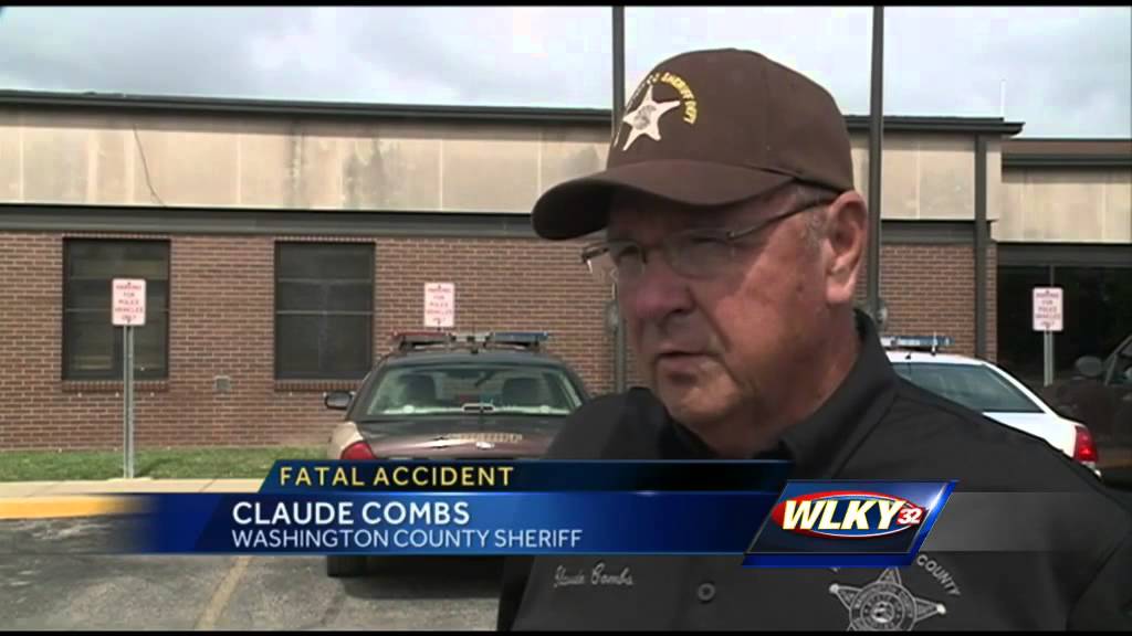 Community mourns 2 teens killed in Salem crash - YouTube