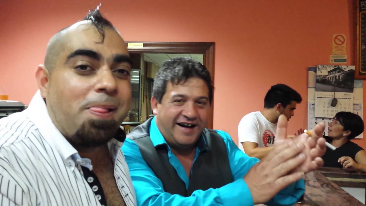 Gitanos de Asturias con dj pascual de risas