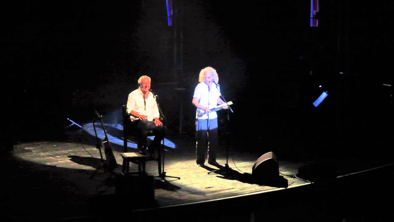 Maxime Le Forestier et Danyel Waro chantent Brassens au Teat à St Gilles (Réunion) le 9/11/13