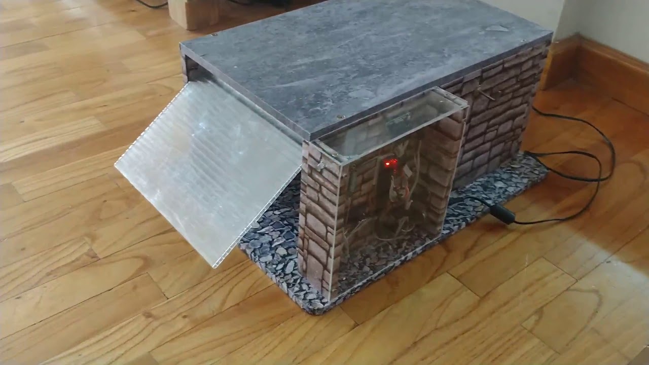 Garage Door 2000 - ¡El primer garage con portón "de juguete" idéntico