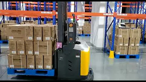 Pallet stacker AGV