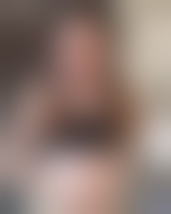 Jdi pengen ikutan elus' perut Bumilnya😍