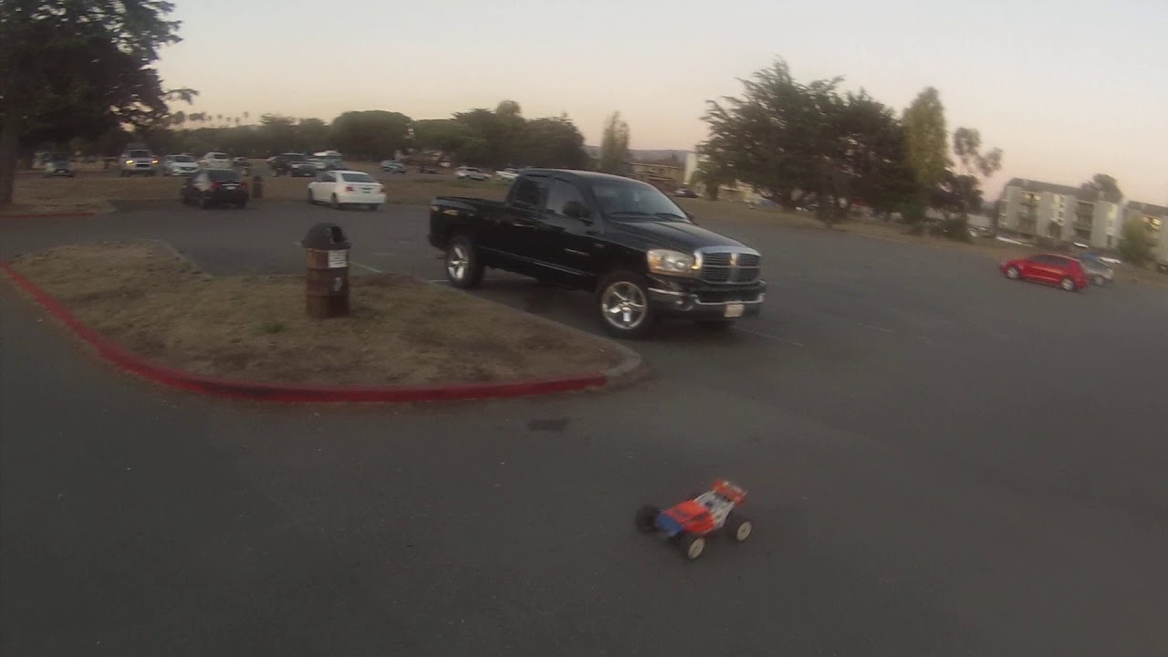 Team Associated Rc8Te Testing out the Hobbystar 6200 50c 6s Lipo..