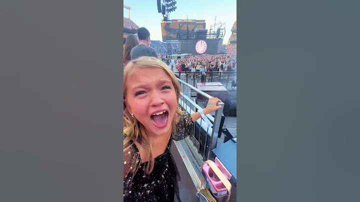 Taylor Swift's Mom Chooses Tearful Fan...  #TaylorSwift  #22Hat  #Concert  #Shorts  #TheErasTour