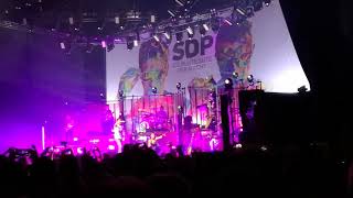 SDP feat. Weekend - Tanz aus der Reihe