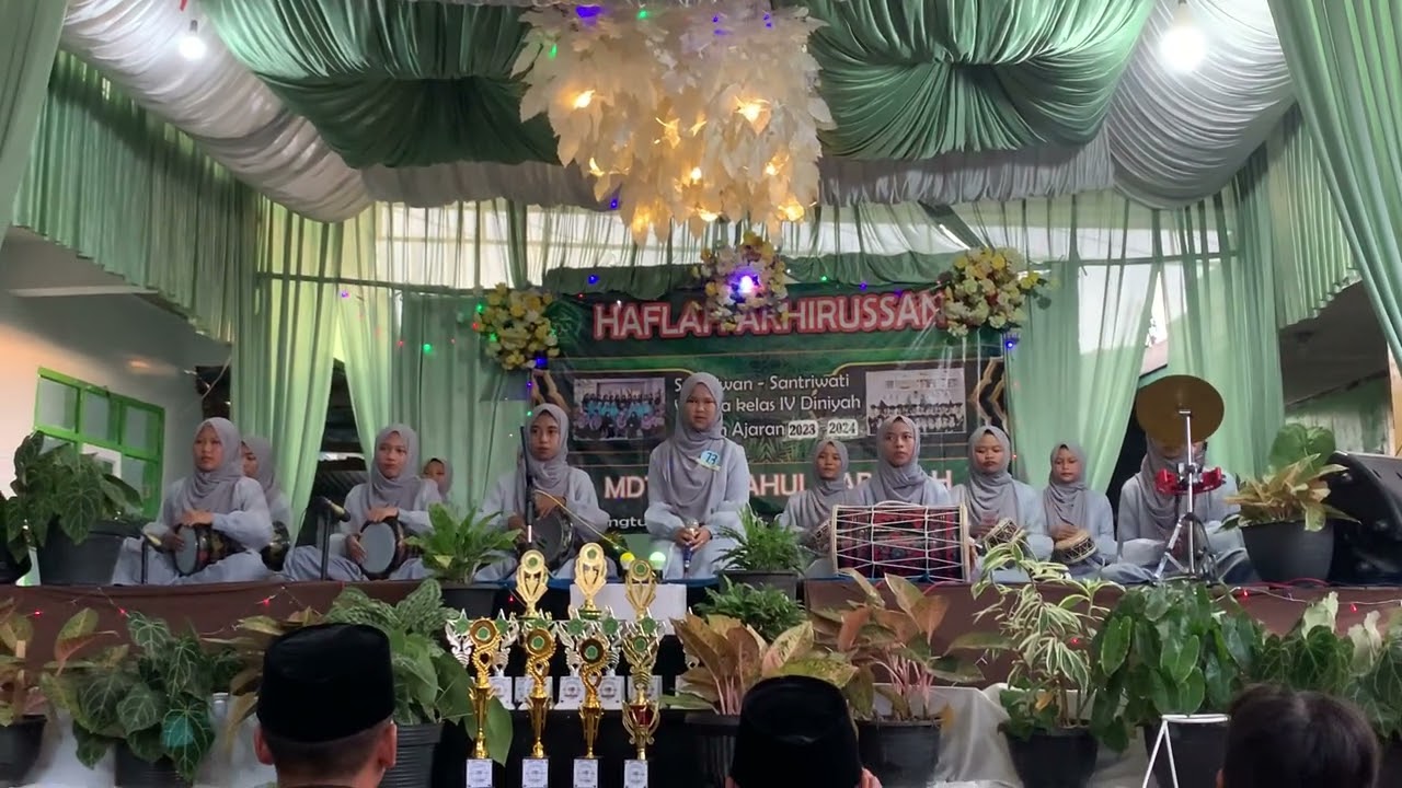 GEBYAR PARADE HAJIR MARAWIS QOTRUNNADA J1