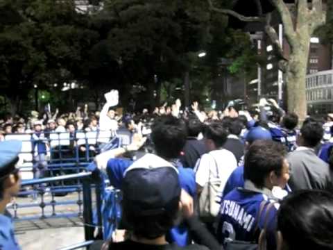 2011/10/18　中日優勝後のスタンド外　落合コール