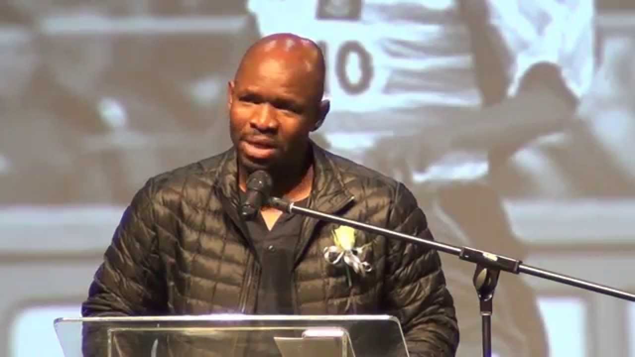 Shoes Moshoeu was the Messi of his time – Clive Barker