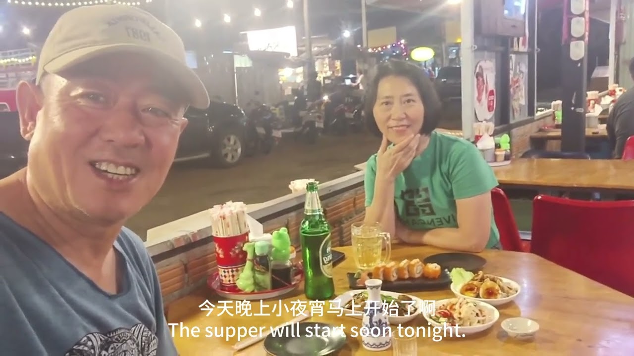 泰国旅居的慢生活：修整一天后打卡网友推荐的日式餐厅，实测泰国深夜食堂的味道。Chiang Mai Late Night Food: Trying a Local Japanese Restaurant