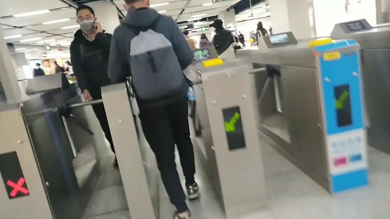 Mtr Red Line MTR Hong-Kong Station: End of Red Line Station to Central Piers - YouTube