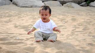 Sky B crying on beach 2010-3-21.AVI