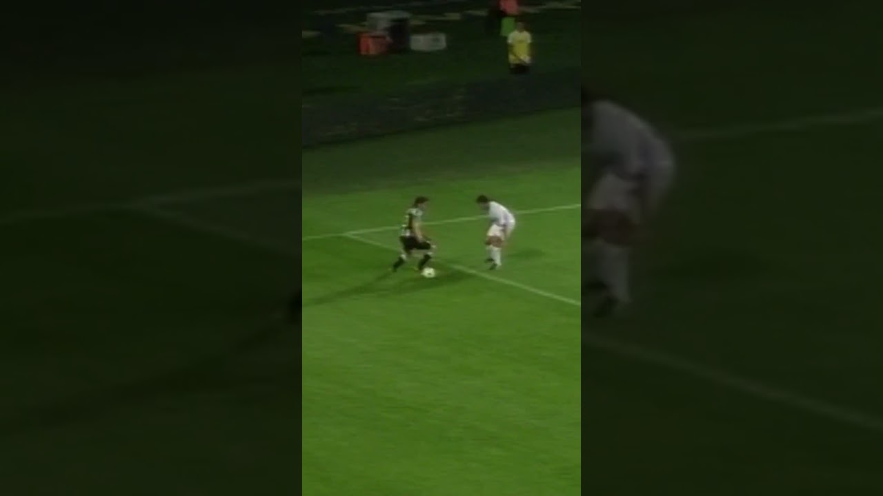 Del Piero sienta al rival y marca