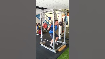 Eccentic hook squats at www.pfpexeter.co.uk