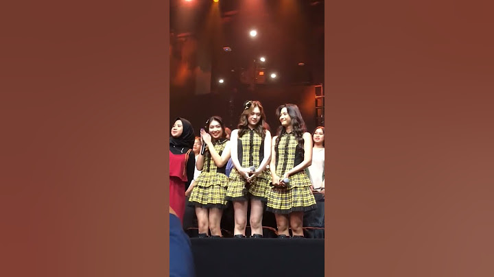 Cewek ini ditegur sama staf JKT48 karena ngotot ingin foto sama member JKT48! #jkt48 #shorts