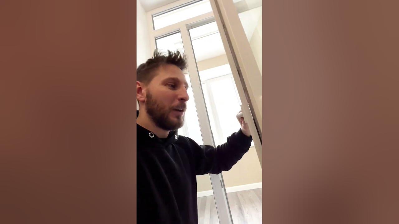 Ручка с двух сторон на балконную дверь #дизайнремонт #ремонтокон # ...