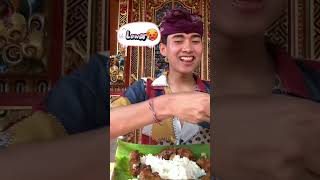 Makan Semua Jeroan Babi