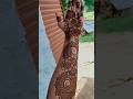 इस मेहंदी डिज़ाइन ने तो इंटरनेट पर आग लगा दी 🔥#shorts #bridal #pakistanimehandi #newsong