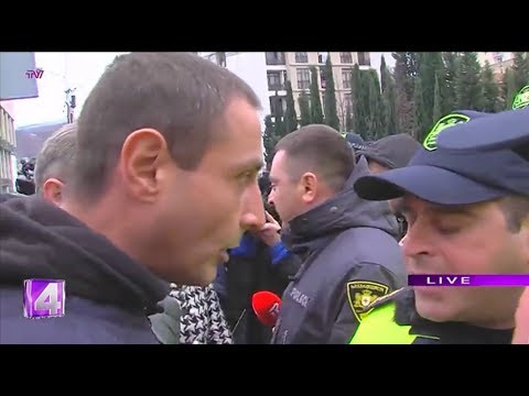 ლაშა ჩხარტიშვილმა უკანონო ბრძანების შემსრულებელ პოლივიელებს ივანიშვილი მონები უწოდა !