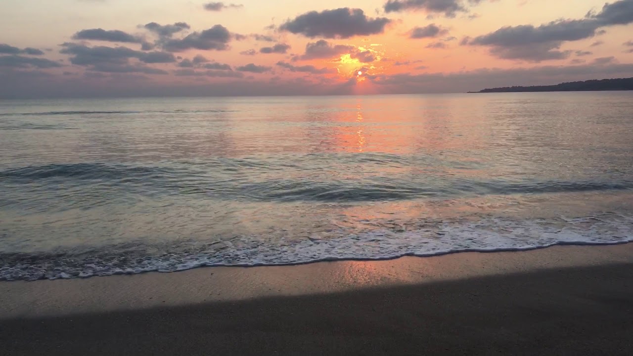 夕暮れの砂浜 波打ち際 波の音 Youtube